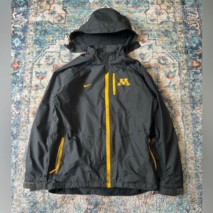 NikeFIT Storm Minnesota Golden Gophers Zip-up Rain Jacket Large